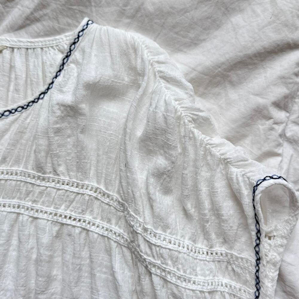 max studio embroidered whimsical top sz L blue floral folk romantic boho peasant - Picture 8 of 8